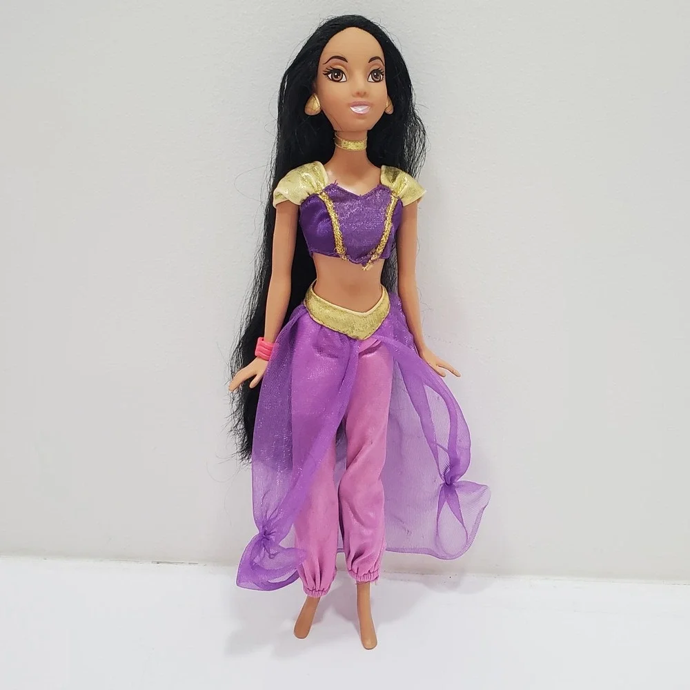 2010 7 Doll Ultimate Disney Princess Collection (Jasmine Doll Only) W/ Outfit